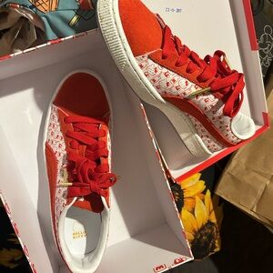 Hello kitty 50th anniversary pumas